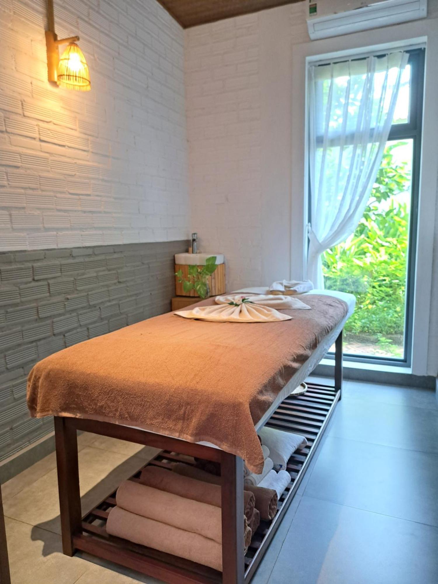 Golden Lotus Spa & Homestay Ap Thien Phuoc Exterior photo